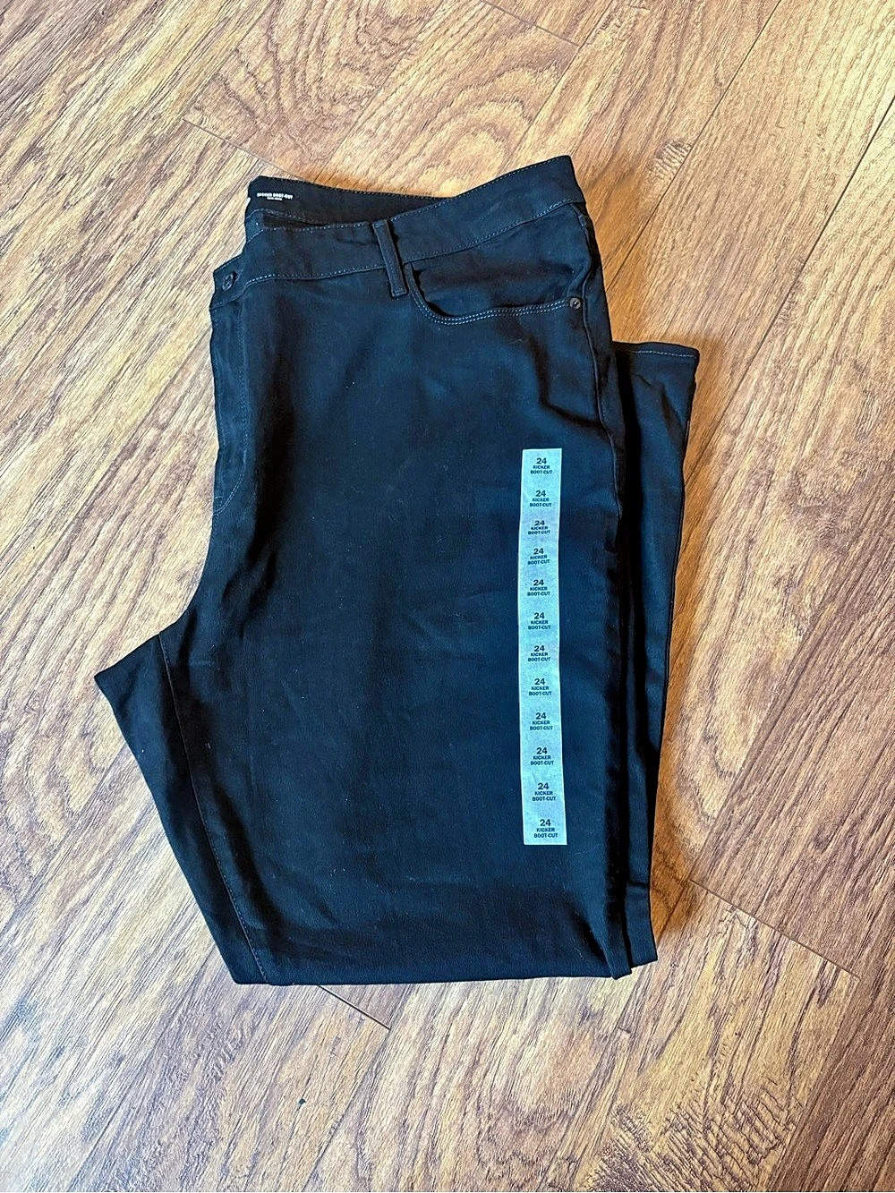 Old Navy Kicker Boot-Cut Jeans in Black Waist 24 Like New